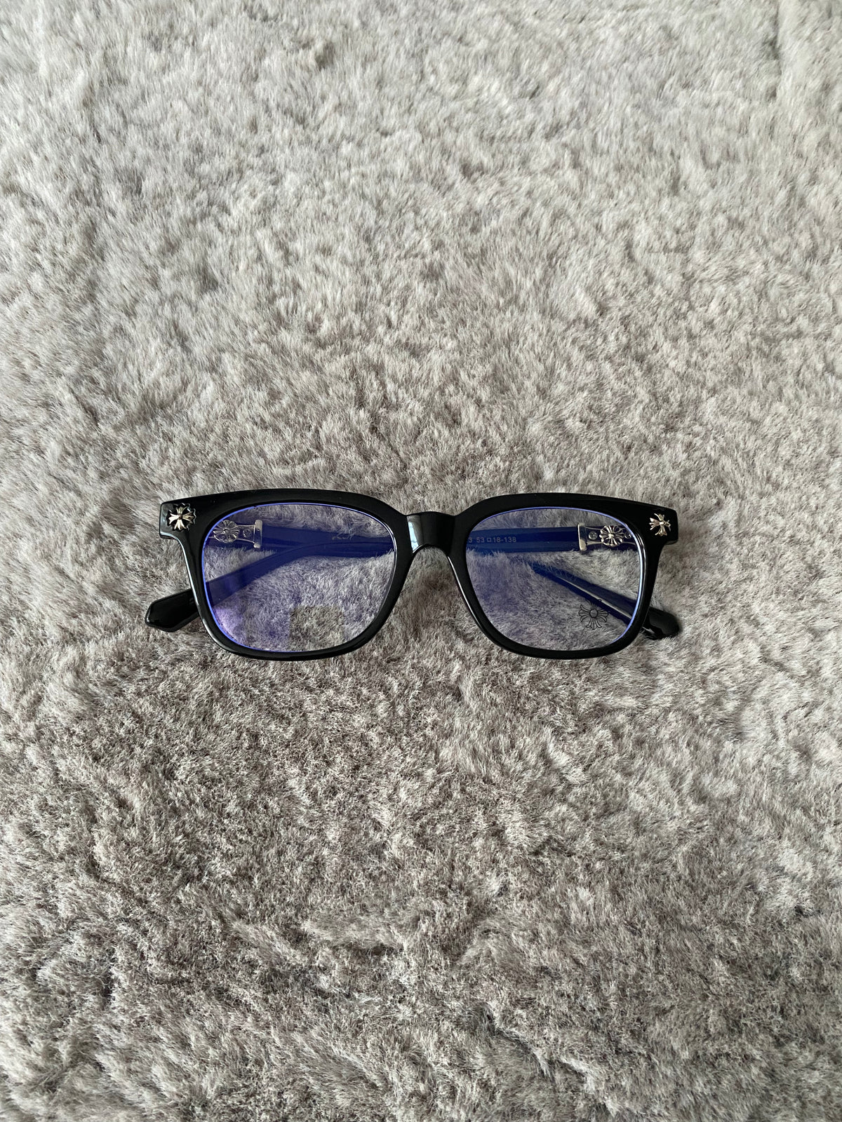 Chrome Hearts Akiniai